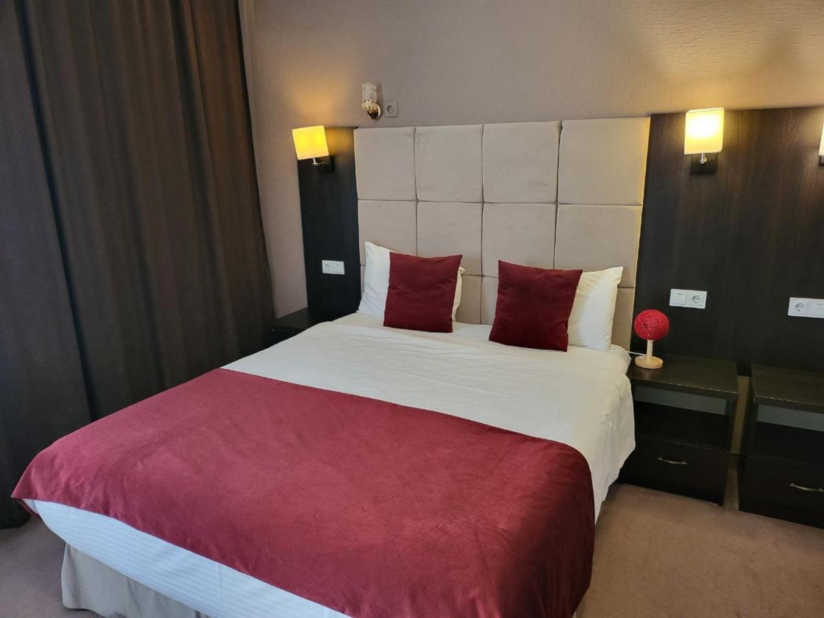 Shadow Boutique Hotel & Spa Chişinau Exteriör bild