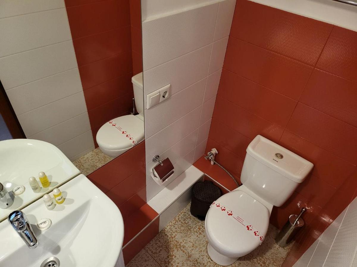 Shadow Boutique Hotel & Spa Chişinau Exteriör bild