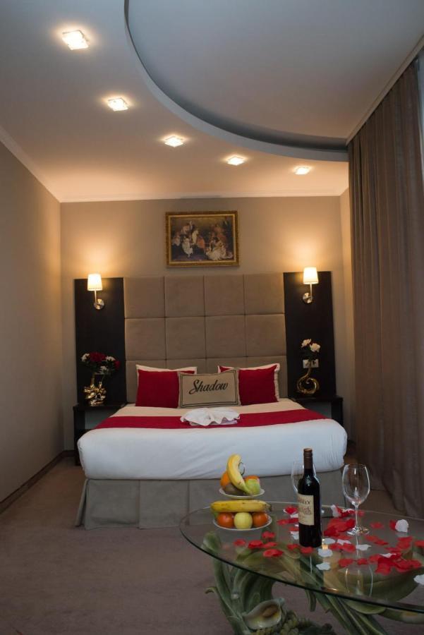 Shadow Boutique Hotel & Spa Chişinau Exteriör bild
